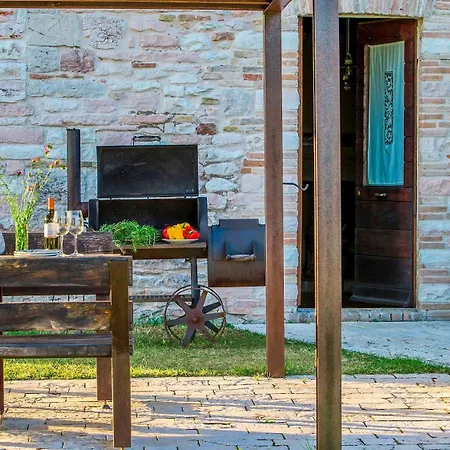 Villa Checello 12, Emma